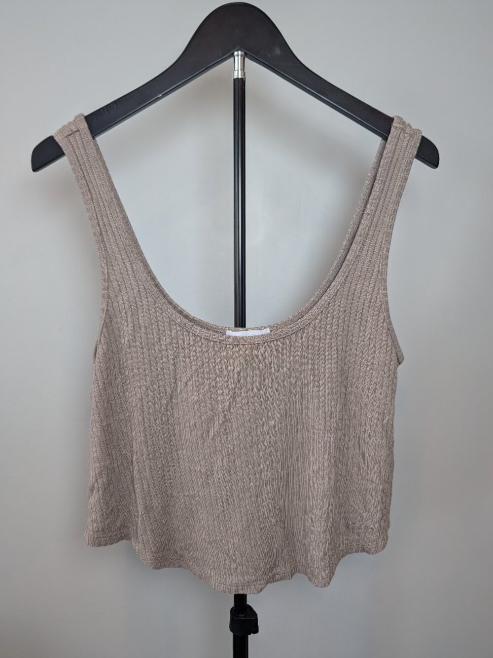 Beyond Yoga Women's Size M Traveler Ribbed Birch Cropped Tank Top